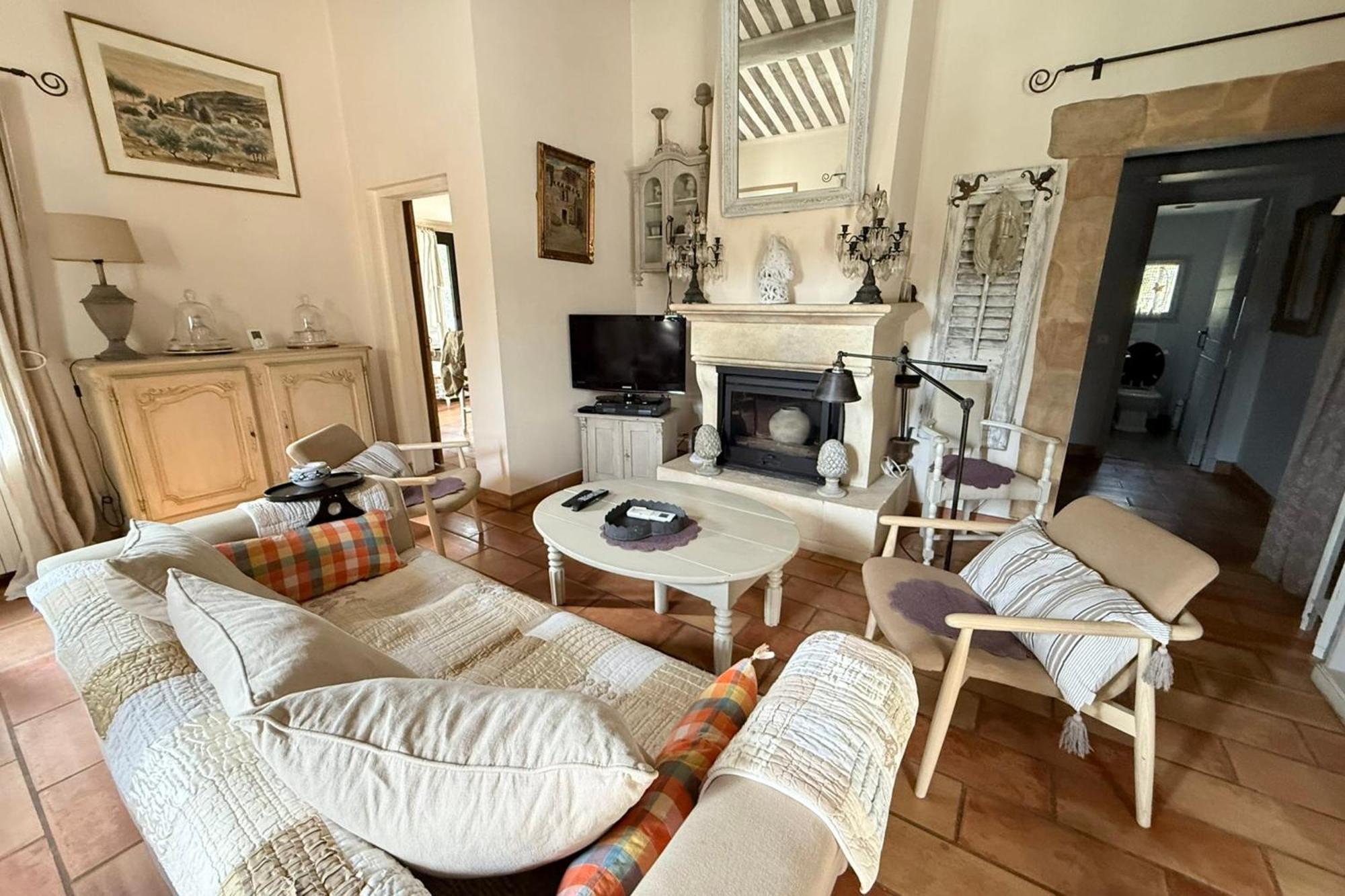 Beautiful Provencal Villa With Pool And Jacuzzi Lacoste  Eksteriør bilde